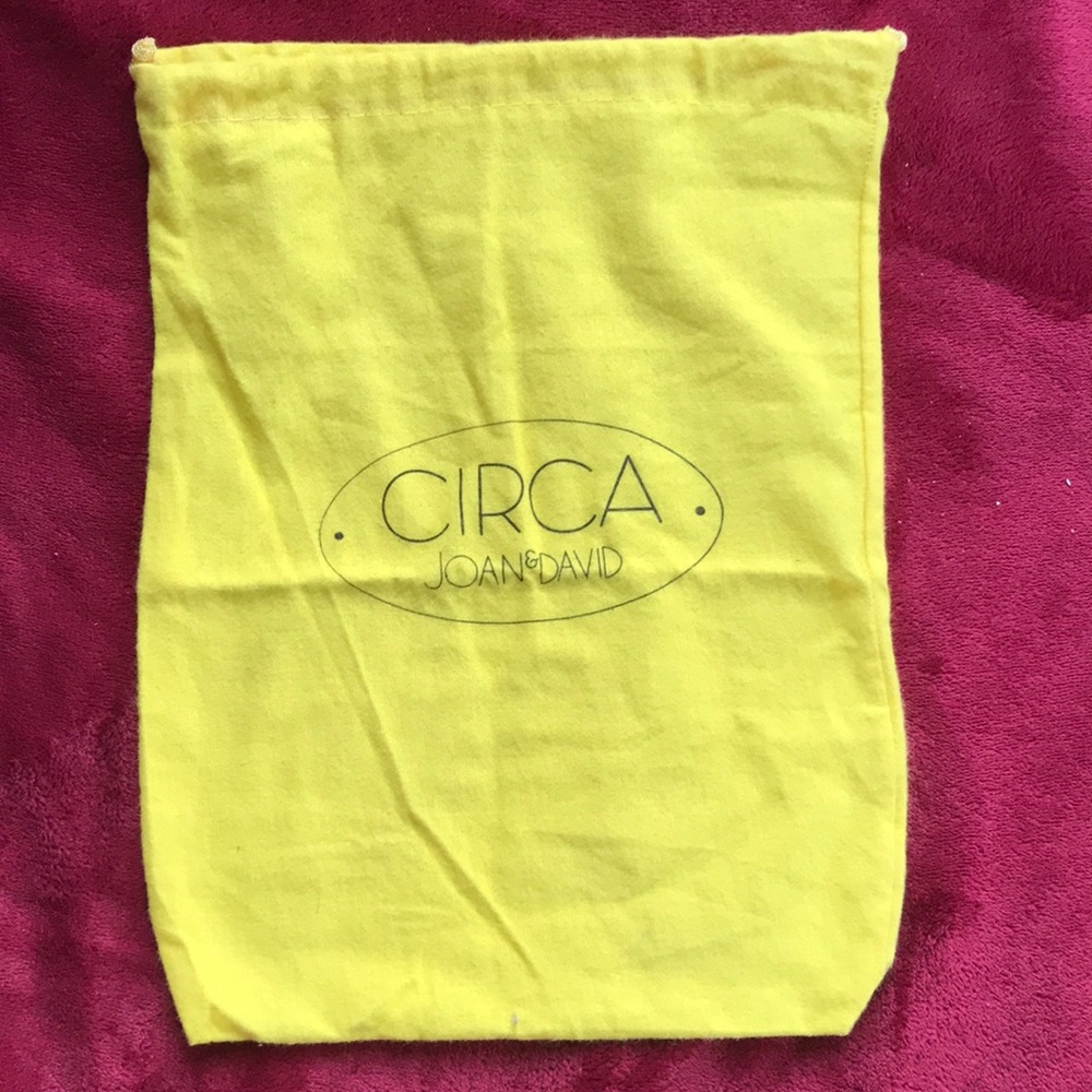 Circa Joan & David dust bag